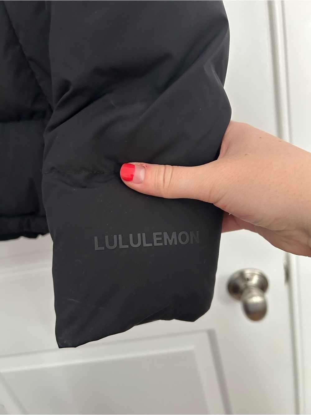 Lululemon Wunder Puff Jacket in Black - Picture 9 of 10